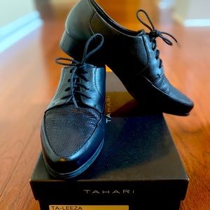 Tahari women’s loafer